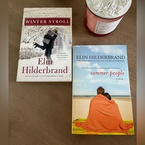 2 Elin Hilderbrand Book Bundle🤍